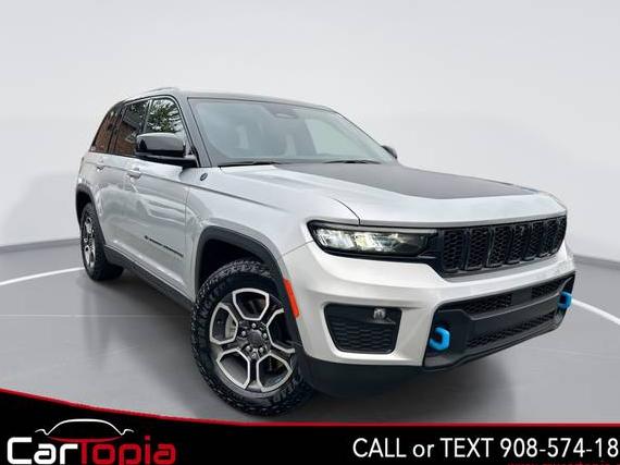 JEEP GRAND CHEROKEE 2024 1C4RJYC6XR8941585 image